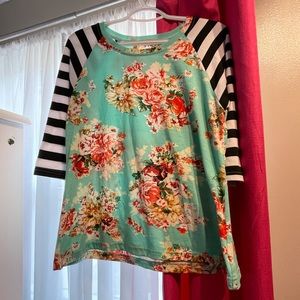 Nuggles 3/4 sleeve top